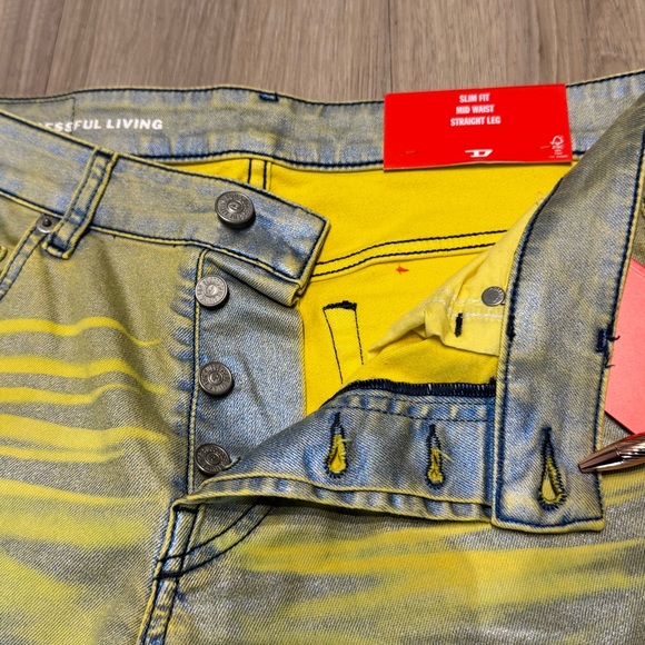 Diesel 1989 D-Mine 068KL Straight Leg Jeans Chartreuse Alice Blue NWT - Picture 6 of 11